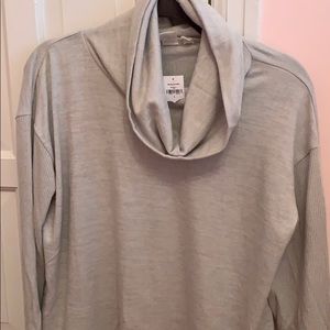 Gap tunic turtleneck sweater. Size large. NWT